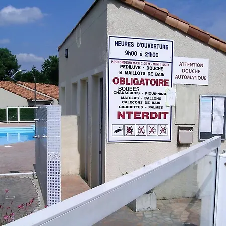 Les Mathes La Palmyre - Maison Mitoyenne Avec Piscine Collective * Les Mathes